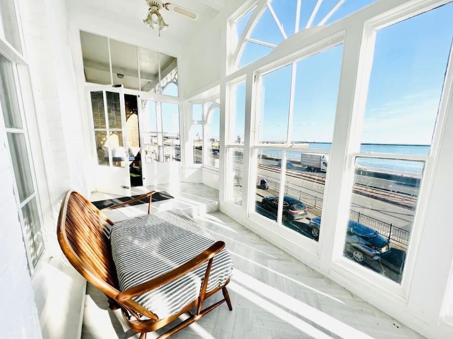 Flat 4 Marine Parade House, 1 East Cliff- Next To Dover Port, White Cliffs, Beach, Castle 外观 照片