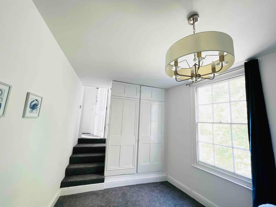 Flat 4 Marine Parade House, 1 East Cliff- Next To Dover Port, White Cliffs, Beach, Castle 外观 照片