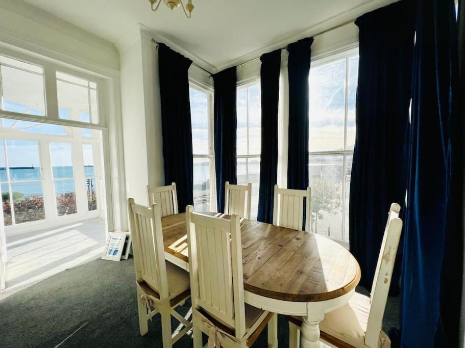 Flat 4 Marine Parade House, 1 East Cliff- Next To Dover Port, White Cliffs, Beach, Castle 外观 照片